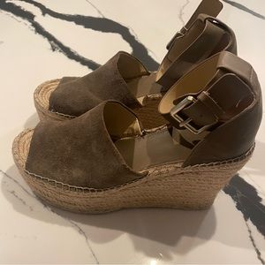 marc fisher women’s espadrille wedges size 8.5